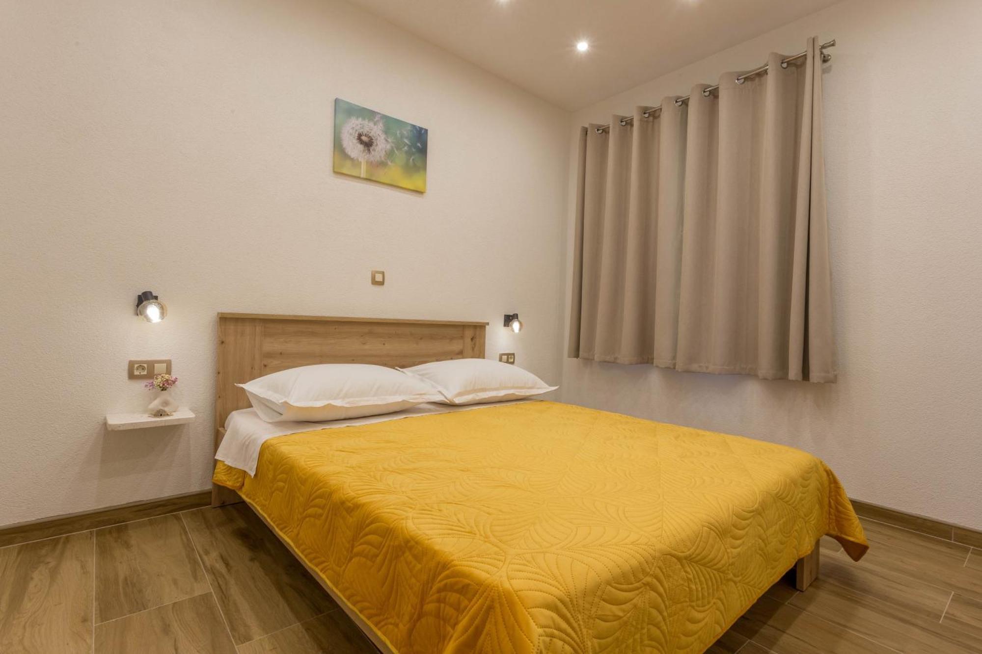 Apartment Zastupac 8761A Hvar Town Eksteriør bilde